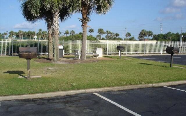 Seaside Beach & Racquet Club 4208