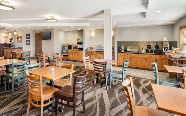 Americinn Lodge & Suites Laramie - University Of Wyoming