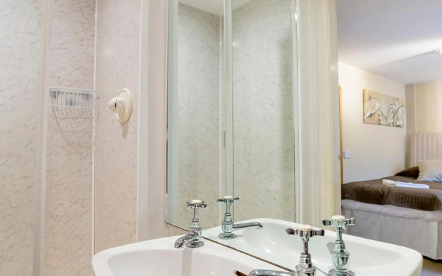 Arden Guest House, Craigmillar Castle Edinburgh