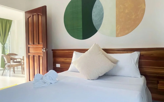 Royal Suites Port Barton