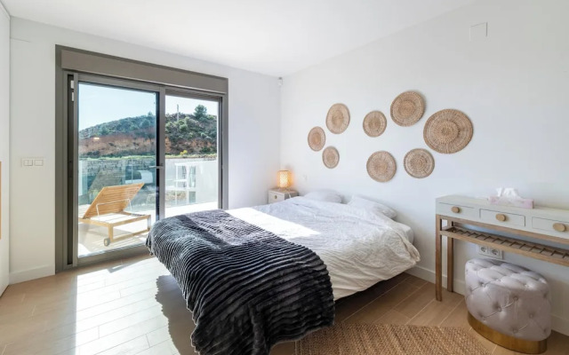 Inviting 3-bed House in Mijas