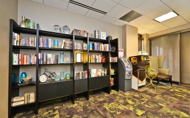 Best Western Plus Kelly Inn