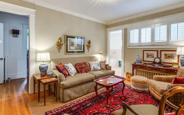 Charming & Spacious Olean Home w/ 2 Fireplaces