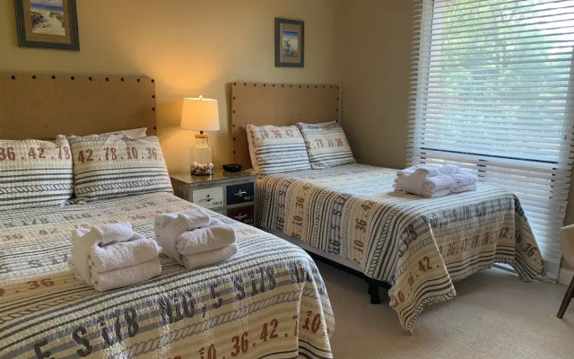Cutter Court 922