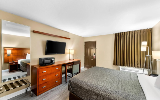 Econo Lodge Texarkana I-30