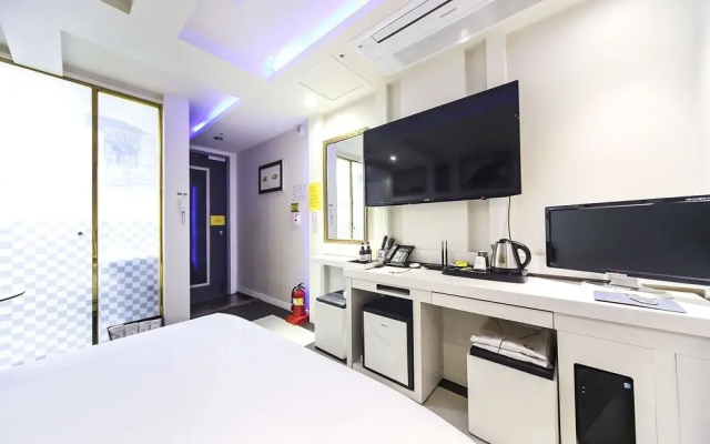 Jinju CF Self Check-in Motel