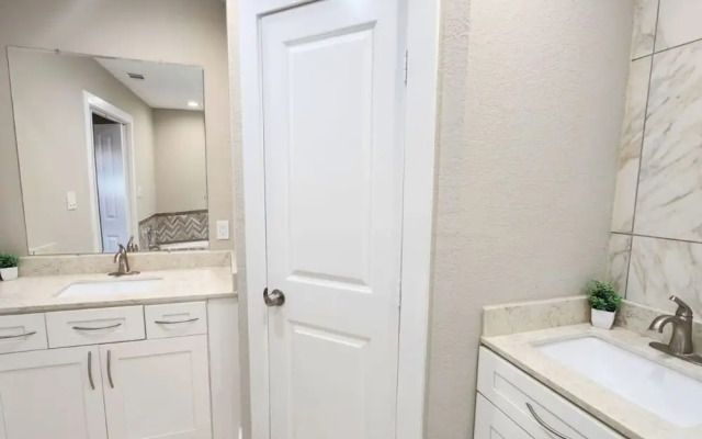 Spacious 3BR Home With Office