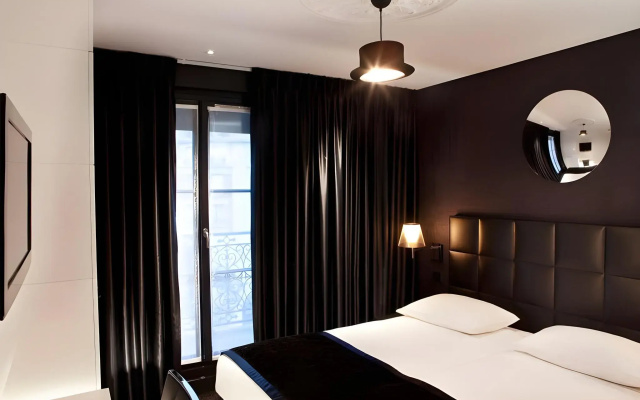 First Hotel Paris Tour Eiffel