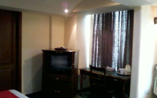 Oyo 3865 Hotel Corporate Park