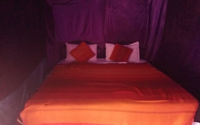 Sahara desert camp