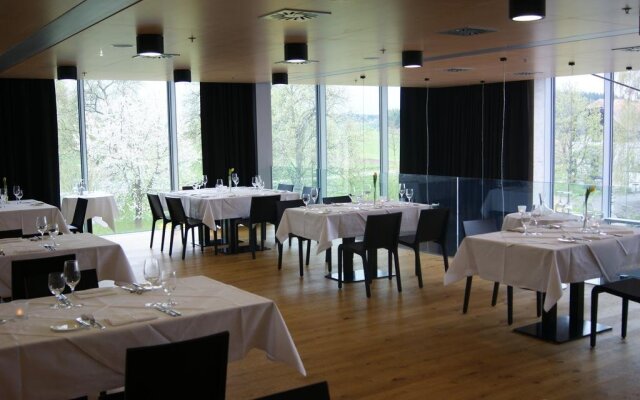 Charles' & Frank's Das Restaurant bei Peneder