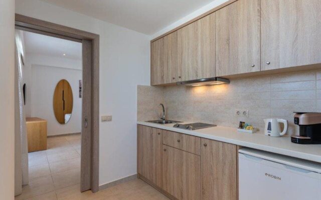 Minos Aparthotel