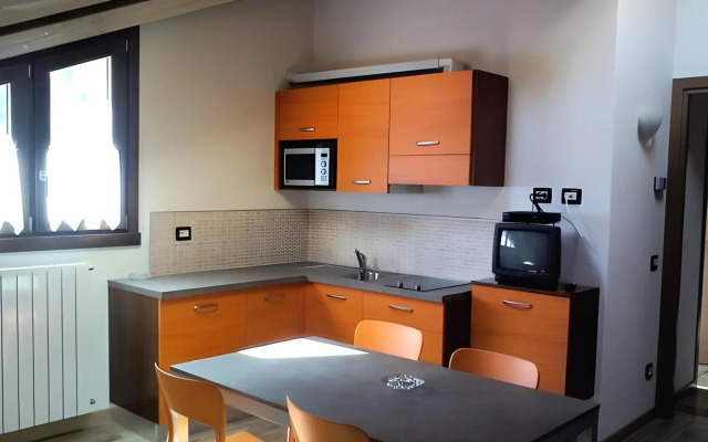 Residence Acero Rosso