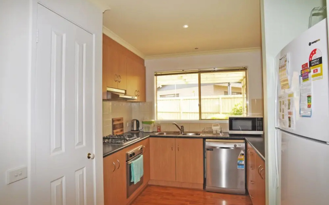Serrell BY THE SEA - Free Wifi - PET Friendly