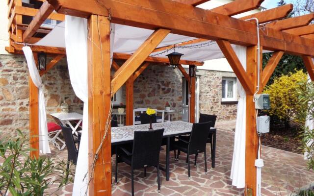 Fülöp Villa Apartmanház