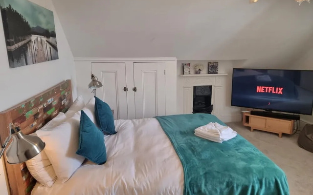 Stylish 2bed 2bath 8min to LondonBridge