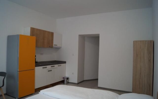 City Residence Rooms  Apartments