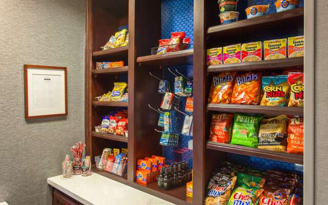 Hampton Inn & Suites Merced