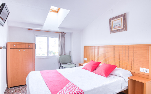 OYO Hostal Nova Picanya