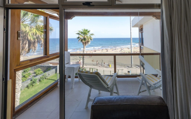 Beachfront Apartment at the San Agustin Beach