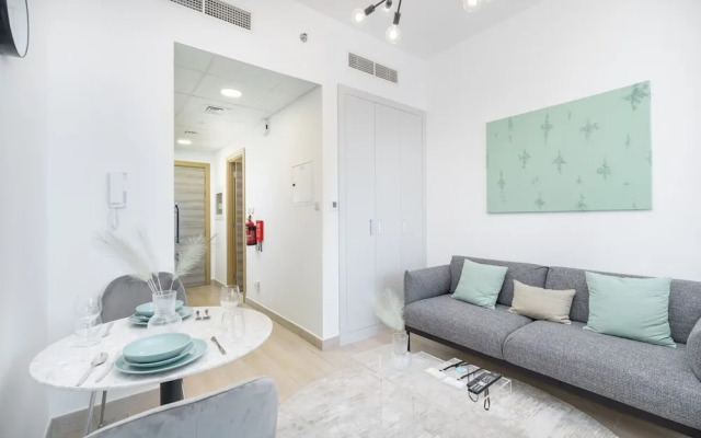 Perfect Studio That Sleeps 2 in JVC