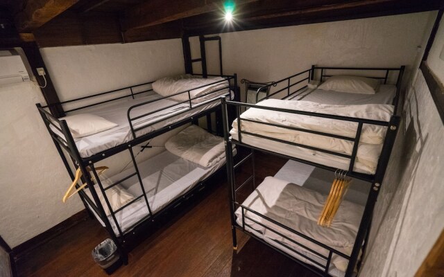 Slow House Kyoto - Hostel