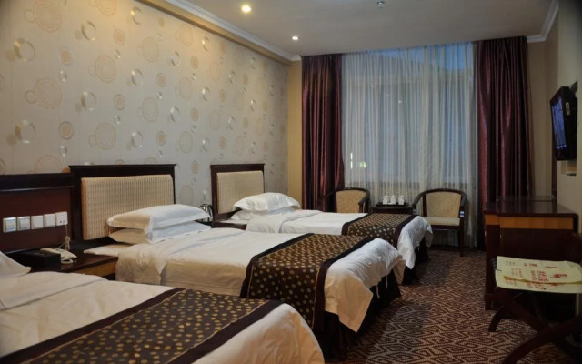 Linzhi Penglong Hotel