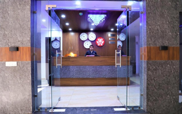 Airport Hotel Shivaka Inn