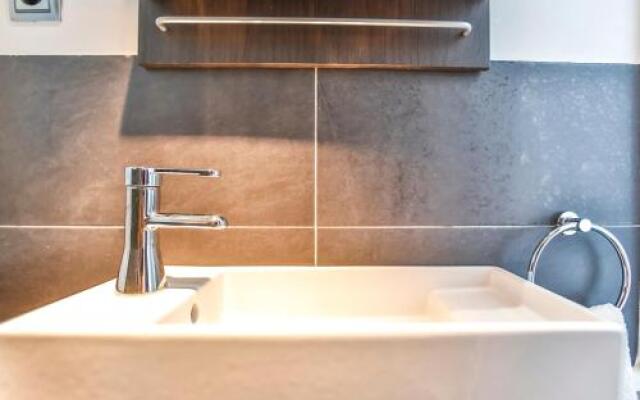 Ghat Apartments Montroig