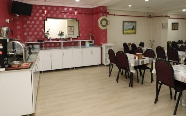 Pera City Hotel