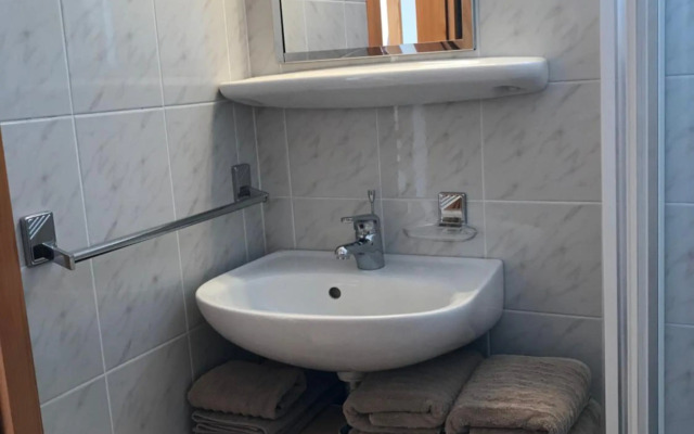Apartma, Prekmurska vas, Trobentica 32