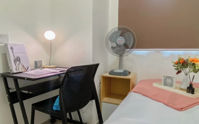 Warm And Homey 2Br At Meikarta Apartment