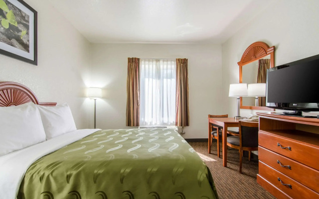 Quality Inn Junction City - Near Fort Riley