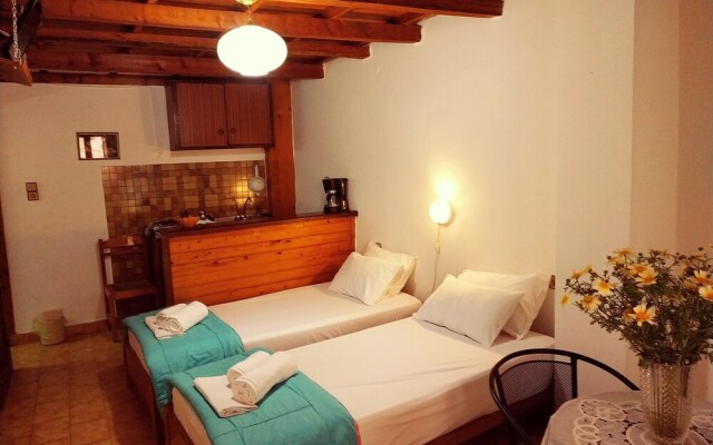 Guesthouse Chryssoula Room No1