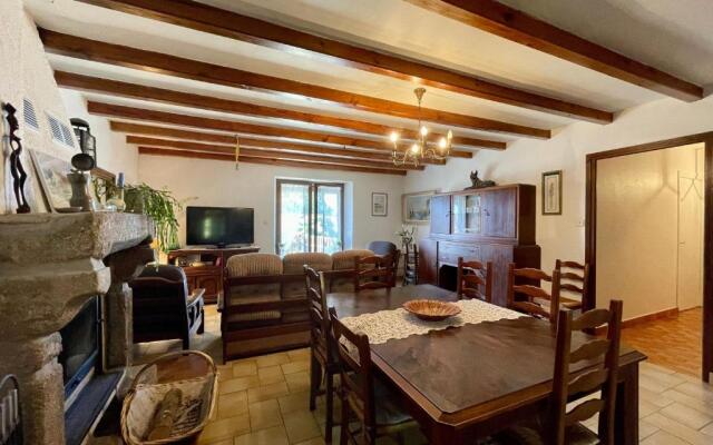 Gîte Saint-Haon, 4 pièces, 5 personnes - FR-1-582-211