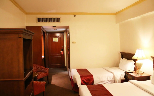 Tiara Oriental Hotel