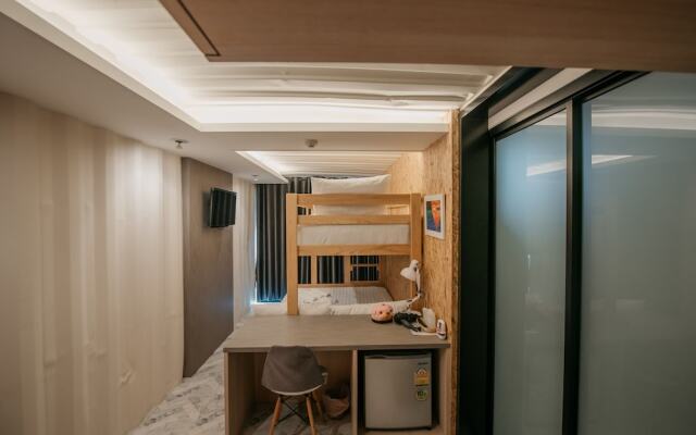 Kipbox hotel trang