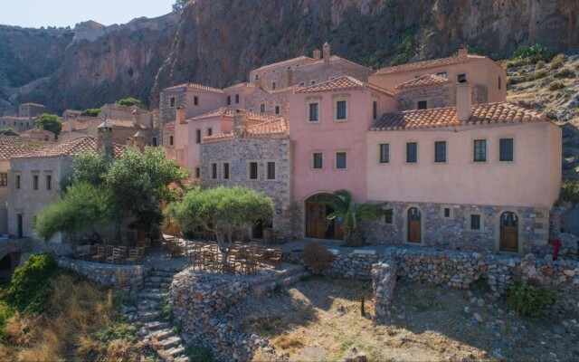 Malvasia Traditional Hotel