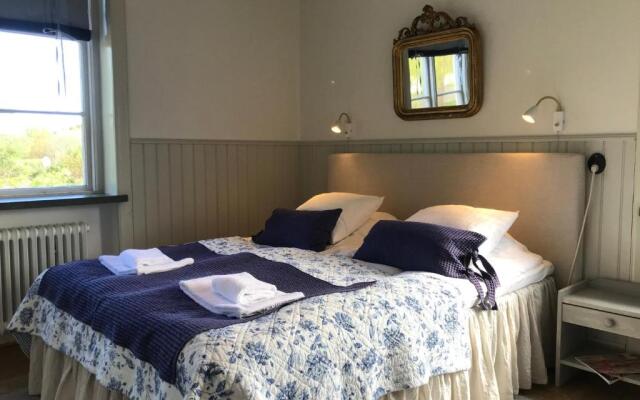Mellby 11 Bed And Breakfast