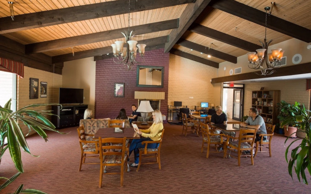 Arroyo Roble Resort at Oak Creek