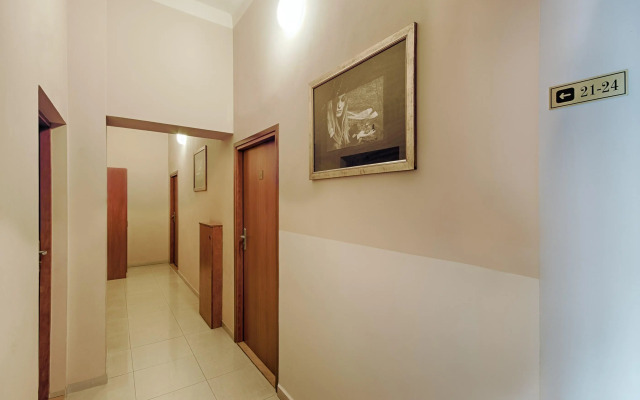 Iris Aparthotel