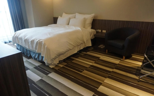 Watermark Hotel Kaohsiung Station