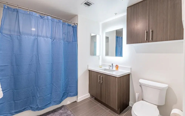 Modern 2br Apartment On Gordon St Hollywood 2 Bedroom Apts by RedAwning