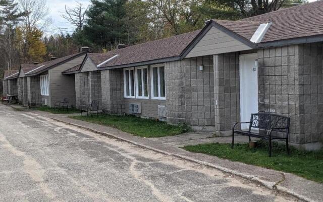 Valois Motel & Restaurant