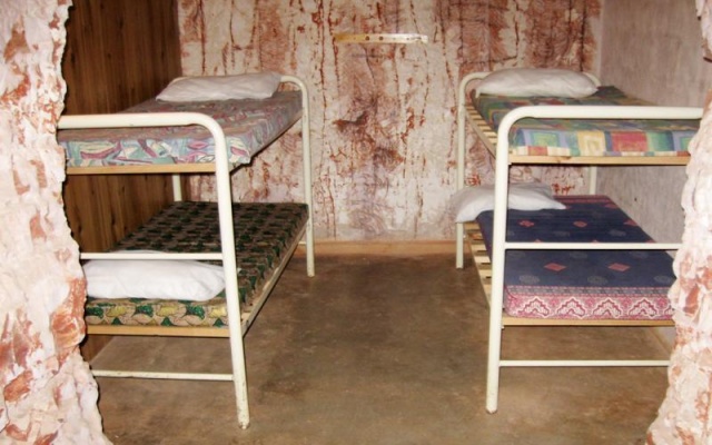 Radeka Down Under – Guest Rooms – Coober Pedy