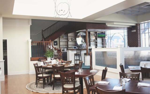 Sheridan Livery Inn & Restaurant