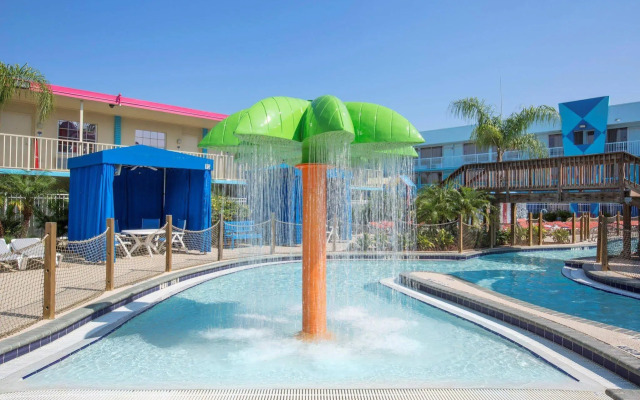 Ramada by Wyndham Hotel & Water Park