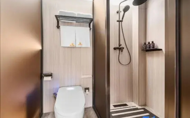 Huangbo Hotel (Nanchang Dream Times 520Park Cultural and Creative Park)