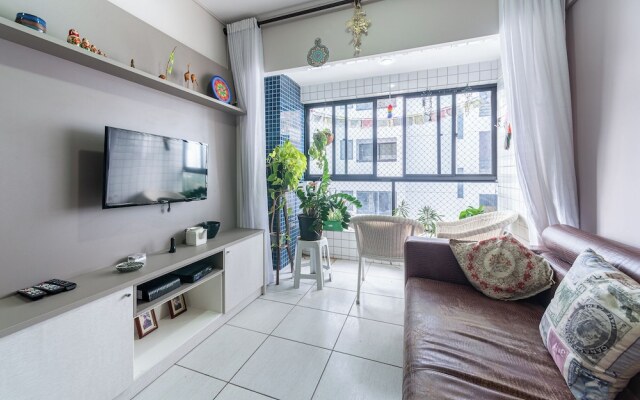 Apt 2 quartos com varanda próximo Praça Casa Forte o bairro mais agradável do Recife ARN901