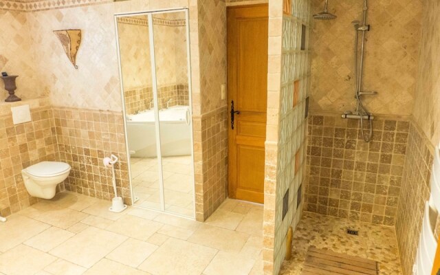 Spacious Furnished Holiday Villa With Private Pool and Covered Terrace